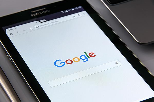 ¿Cómo conseguir que mi página web aparezca en Google?